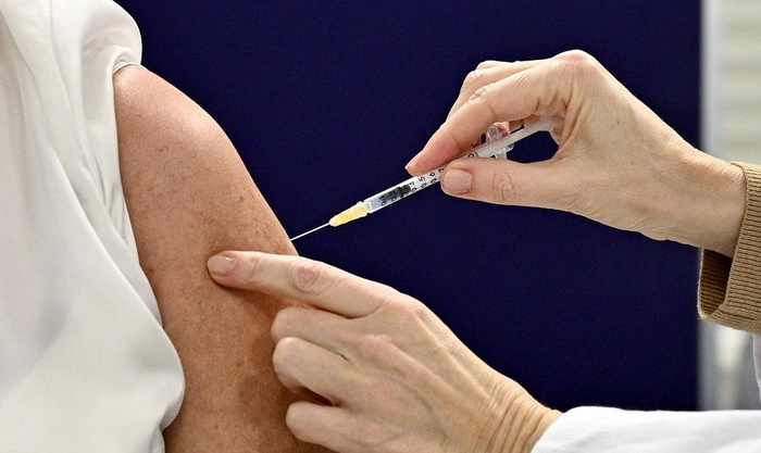 Počela vakcinacija u Austriji i Italiji