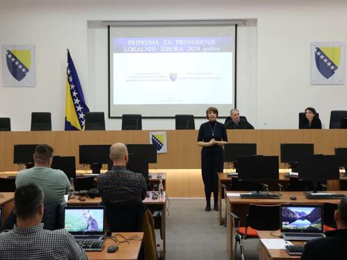Počela višednevna obavezna edukacija kontrolora izbornih rezultata