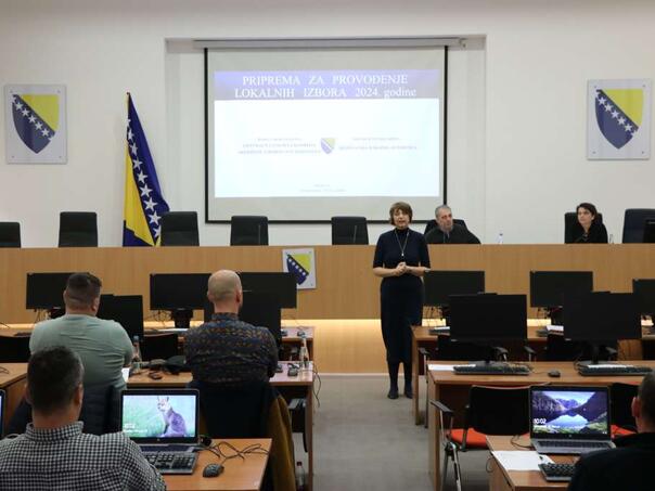 Počela višednevna obavezna edukacija kontrolora izbornih rezultata