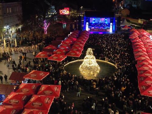 Počela Zima u Tuzli: Narednih mjesec dana desetine hiljada gostiju