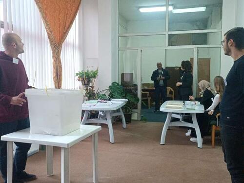 Počeli izbori u tri grada i devet općina Zeničko-dobojskog kantona