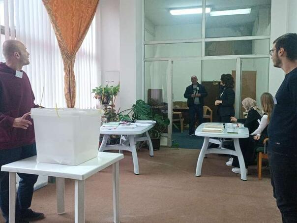 Počeli izbori u tri grada i devet općina Zeničko-dobojskog kantona