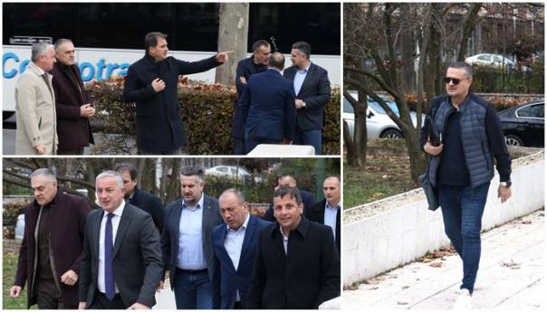 Počeli pregovori SDP-a s liderima opozicije iz RS