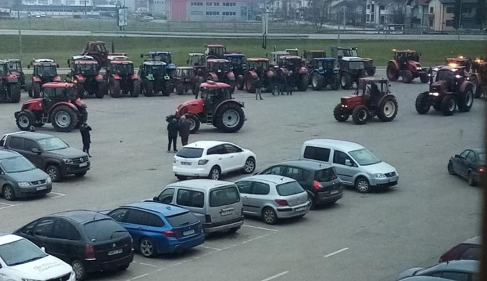 Počeli protesti poljoprivrednika na carinskim terminalima