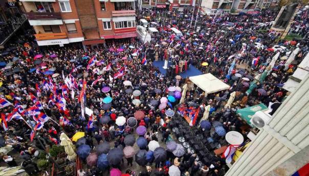 Počeli protesti Srba u Sjevernoj Mitrovici