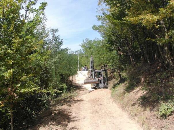Počeli radovi na ambijentalnom uređenju lokaliteta Park šume Hum