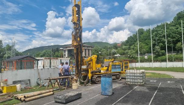 Počeli radovi na stadionu FK Igman
