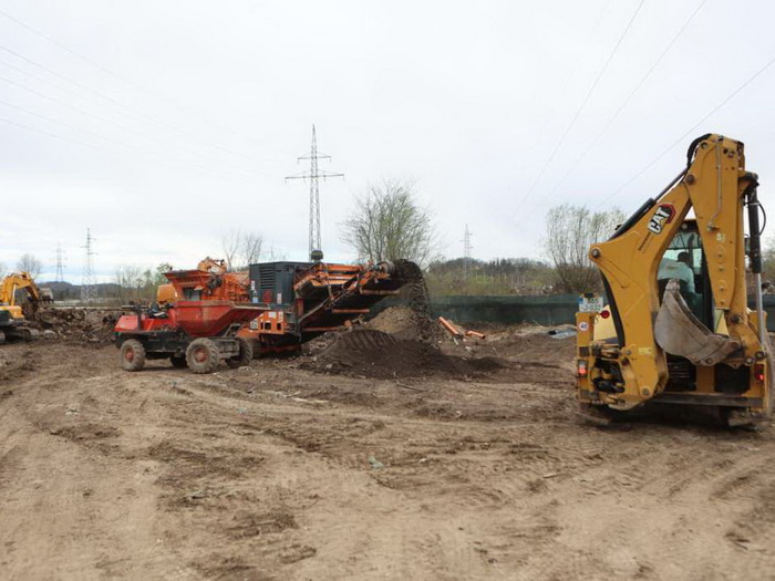 Počeli radovi na uklanjanju opasnog otpada na lokaciji bivšeg tuzlanskog HAK-a