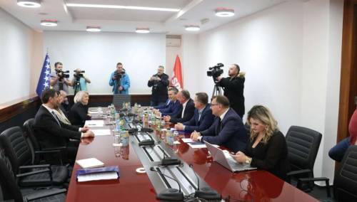 Počeli razgovori stranaka 'osmorke' i HDZ-a
