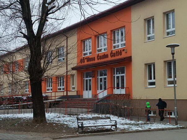 Počelo drugo polugodište u osnovnim i srednjim školama u ZDK-u