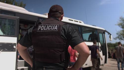 Počelo izmještenje migranata u novootvoreni kamp na lokalitetu Lipa