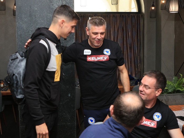 Počelo okupljanje Zmajeva na Ilidži, selektor Milošević dočekao igrače