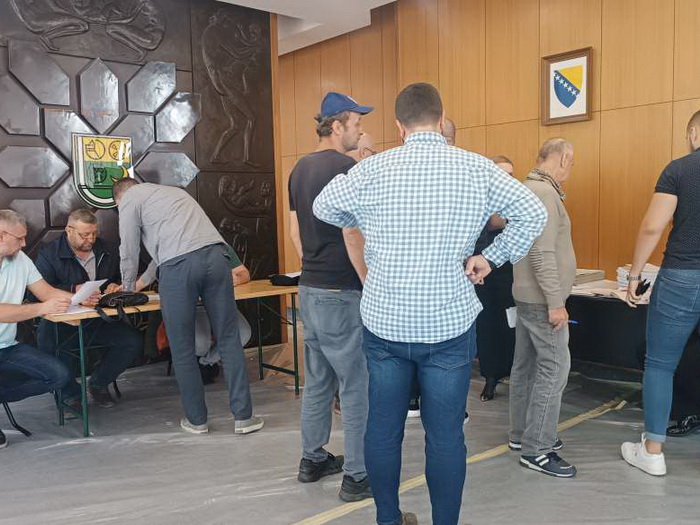 Počelo ponovno brojanje glasova sa nekoliko biračkih mjesta za gradonačelnika i Vijeće Zenice