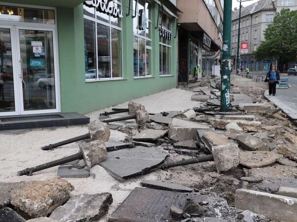 Počelo uređenje Trga Karla Paržika na Marijin dvoru