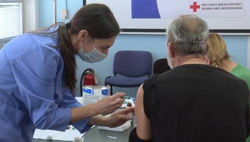 Počelo vakcinisanje u Brčkom, spreman prostor za masovnu imunizaciju