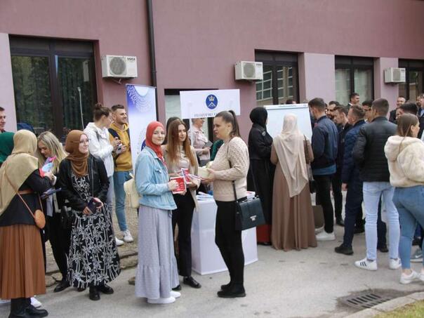 Počeo drugi upisni rok na zeničkom univerzitetu, još 461 mjesto za brucoše
