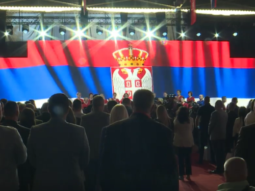 Foto: Počeo Sabor SNSD-a uz himnu 'Bože pravde'