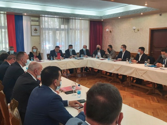 Počeo sastanak članova vladajuće koalicije u RS