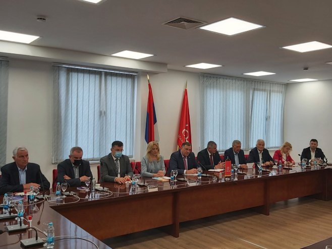 Počeo sastanak delegacija SNSD i HDZ BiH