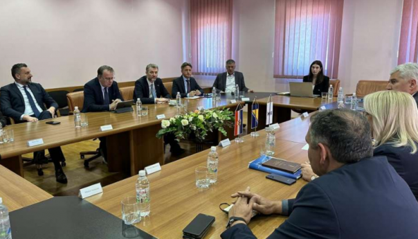 Počeo sastanak HDZ-a i Osmorke o formiranju vlasti