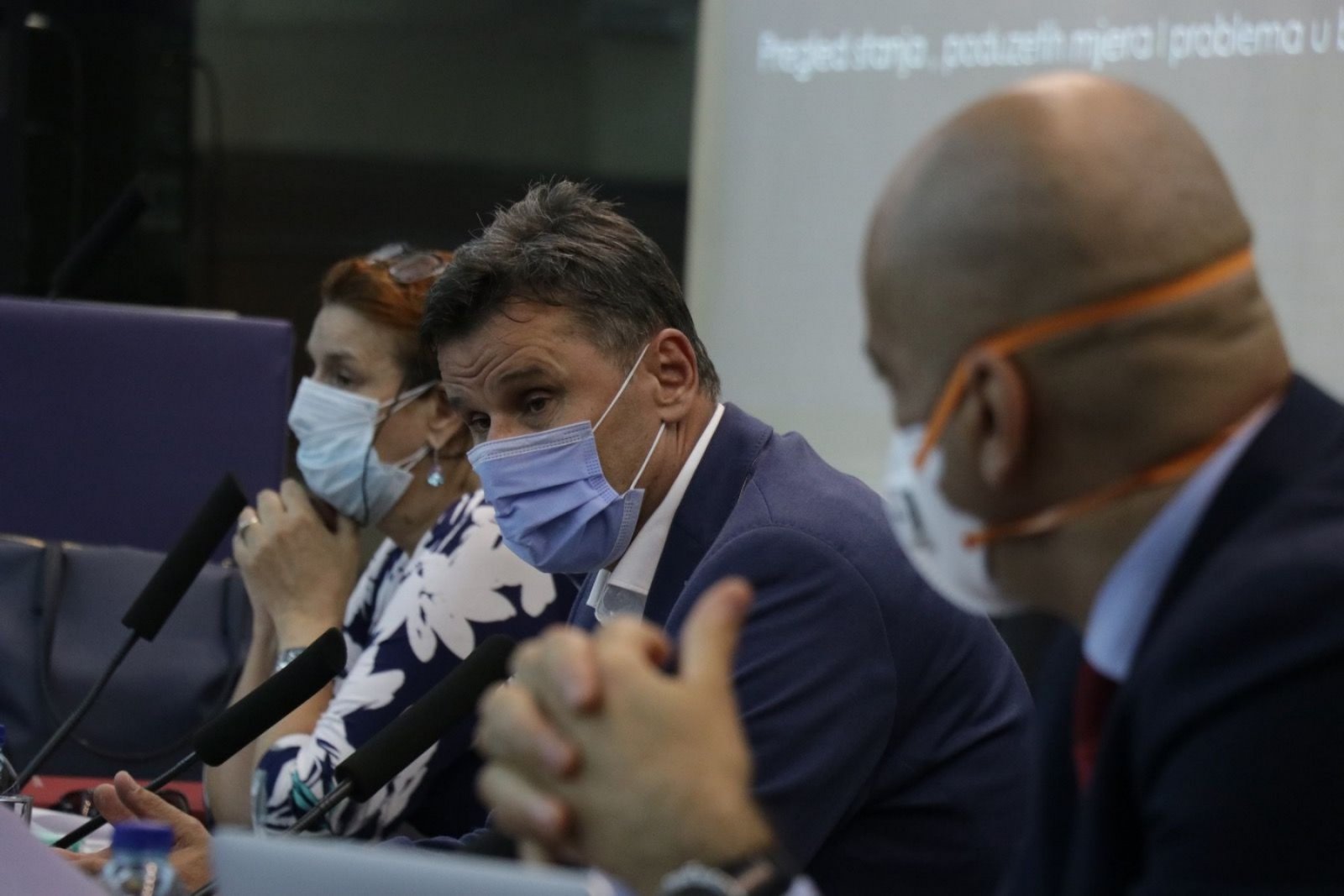Počeo sastanak kod Novalića: Nove mjere i(li) jača kontrola trenutnih
