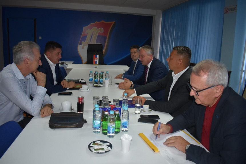 Počeo sastanak opozicije u RS, tema je Dodik