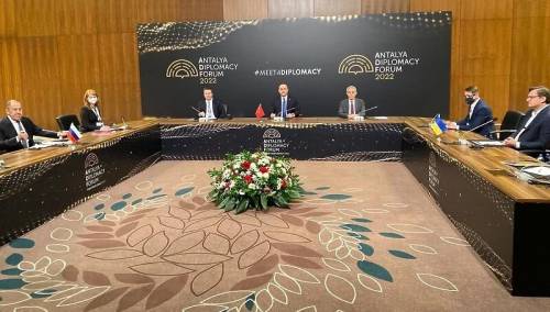 Počeo sastanak šefova diplomatije Ukrajine i Rusije