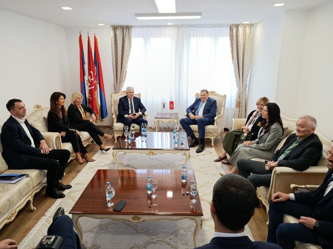 Počeo sastanak SNSD-a i HDZ-a, evo ko sve prisustvuje