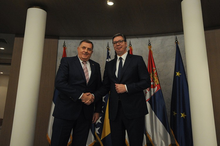 Počeo sastanak Vučića i Dodika u Beogradu