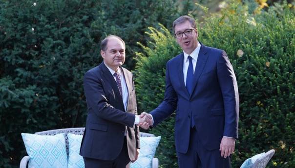 Počeo sastanak Vučića i Schmidta u Beogradu
