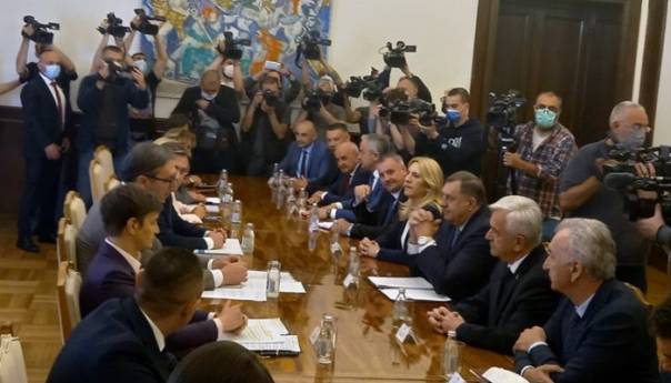 Počeo sastanak Vučića sa delegacijom RS-a
