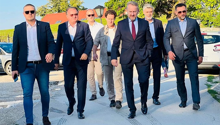 Počeo veliki skup 'Pokreta za državu' u Banja Luci