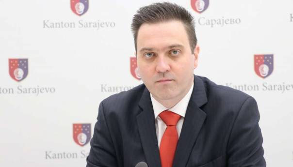 Počinje isplata 2,7 miliona KM duga zaposlenicima organa i institucija KS