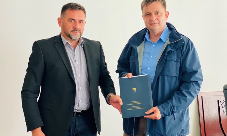 Počinje realizacija infrastrukturnih projekata u Sanskom Mostu vrijednih 100.000 KM