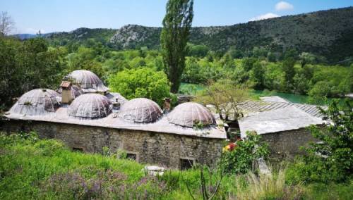 Počiteljska medresa u rukama tajkuna