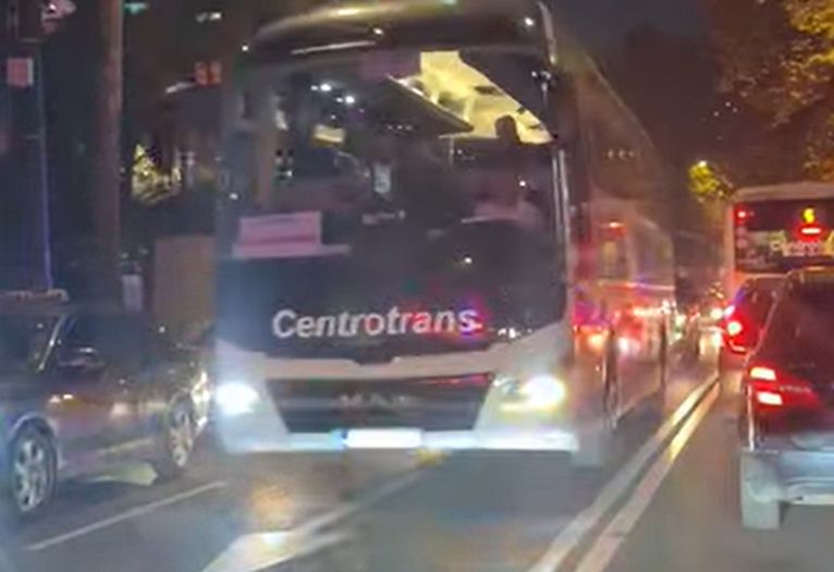 Pod velikom pratnjom policije košarkaši Hapoela i Dubaija stigli u Zetru