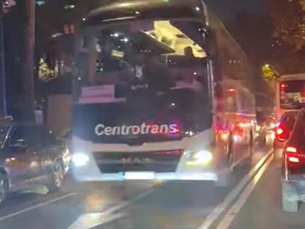 Pod velikom pratnjom policije košarkaši Hapoela i Dubaija stigli u Zetru