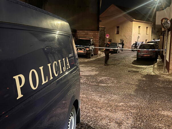 Podgoričanin nakon svađe ranio komšinicu, pa izvršio samoubistvo