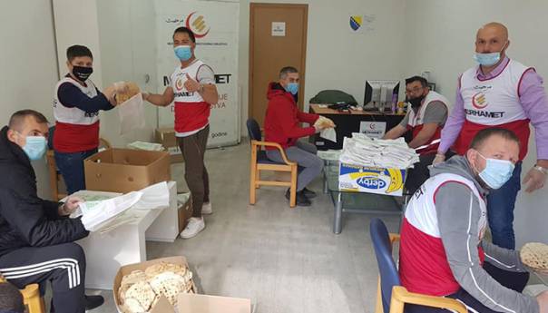 Merhamet Mostar tokom Ramazana dijeli čak 20.000 somuna