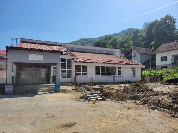 Područna škola u Potočarima uskoro dobija fiskulturnu salu