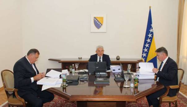 Podržan Nacrt strategije pravne zaštite interesa BiH u vezi s Trgovskom Gorom