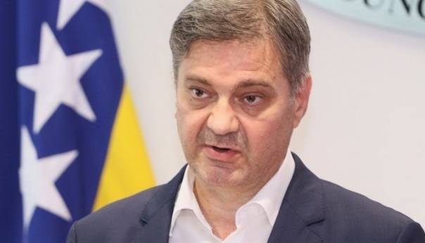 Podržana Zvizdićeva inicijativa za revidiranje dokumenta socioekonomske reforme