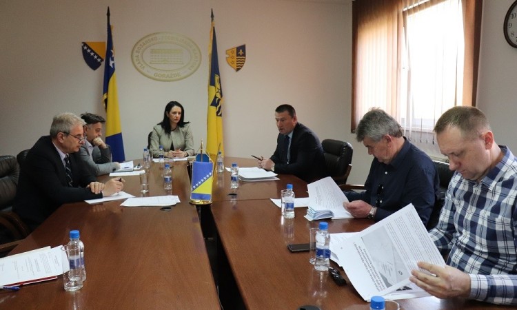 Poduzeti neophodne mjere za ublažavanje posljedica u privredi