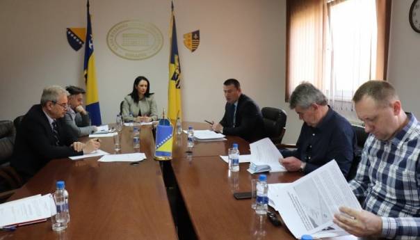 Poduzeti neophodne mjere za ublažavanje posljedica u privredi