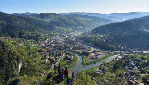 Podzemne vode i nadošla Bioštica poplavile izletište 'Zeleni vir' u Olovu