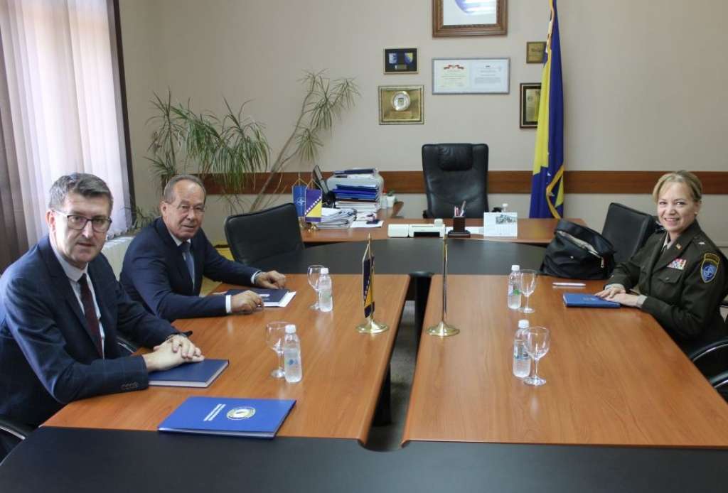 Podžić i McGaha o izgradnji odbrambenog sistema BiH kompatibilnog s NATO-om