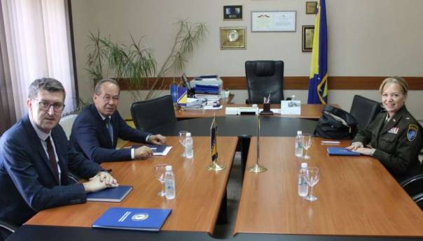 Podžić i McGaha o izgradnji odbrambenog sistema BiH kompatibilnog s NATO-om