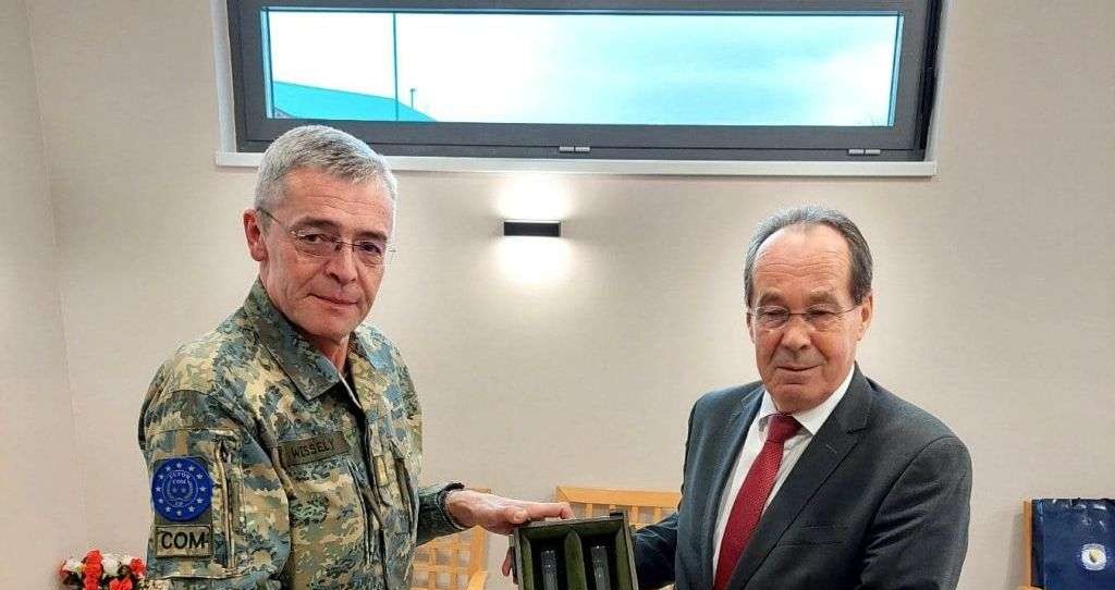 Podžić na oproštajnom sastanku sa zapovjednikom EUFOR-a