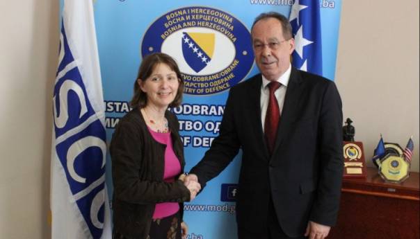 Podžić s Kavalec o implementaciji Programa reformi i procesu EU integracija