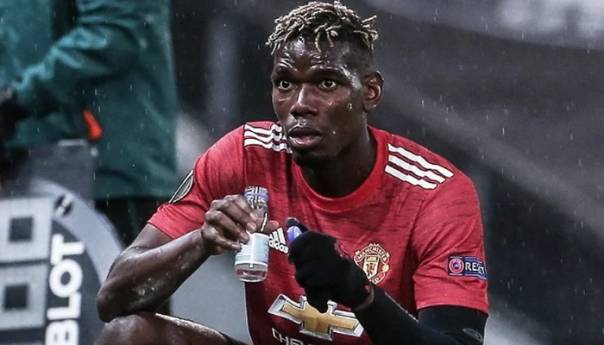 Pogba iftario tokom meča protiv Rome